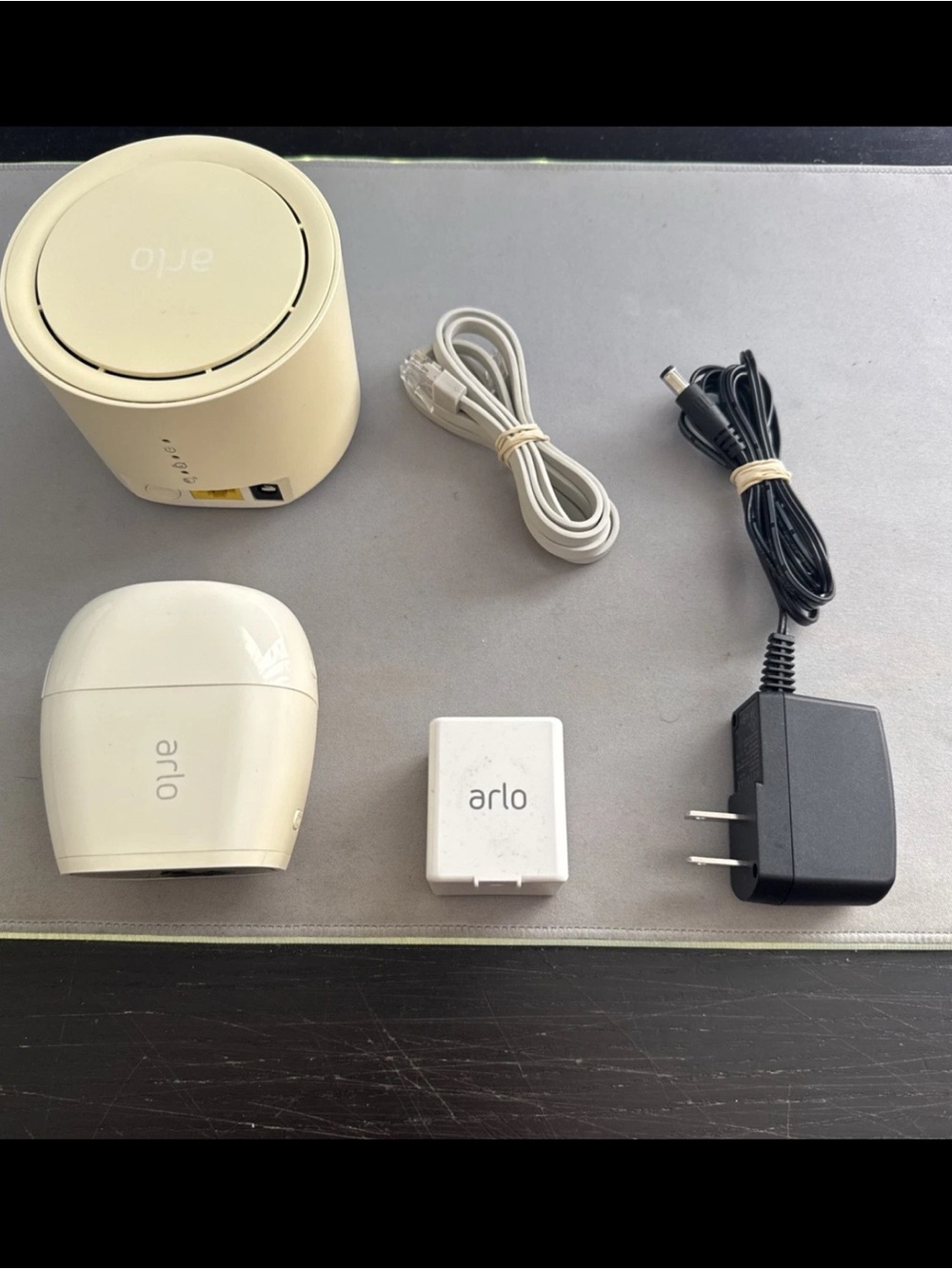 netgear Arlo Wireless Security Camera Kit - White and Black